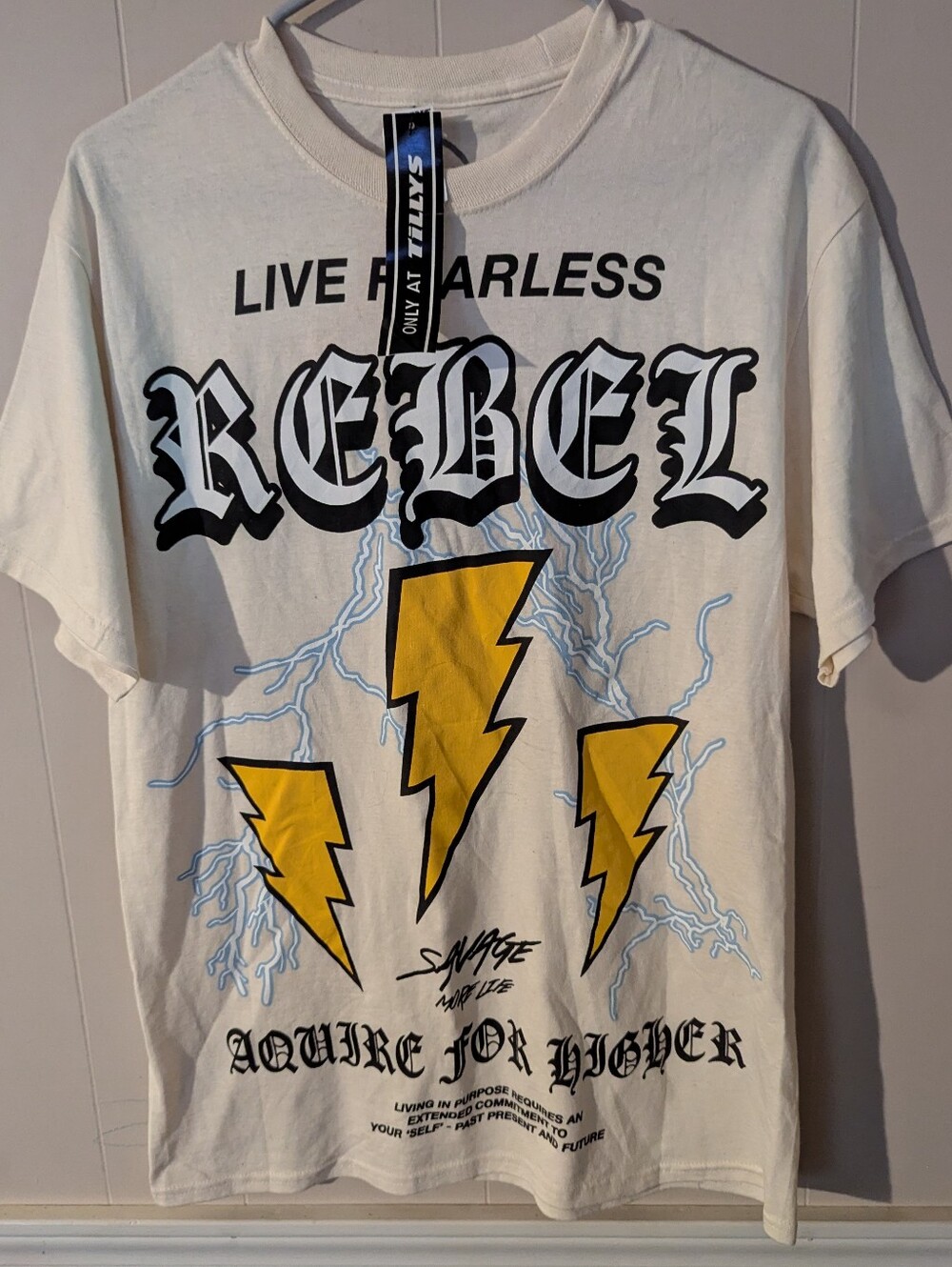 CVLA Live Fearless REBEL Lightning Graphic Tee - Yellow & Cream White Size M